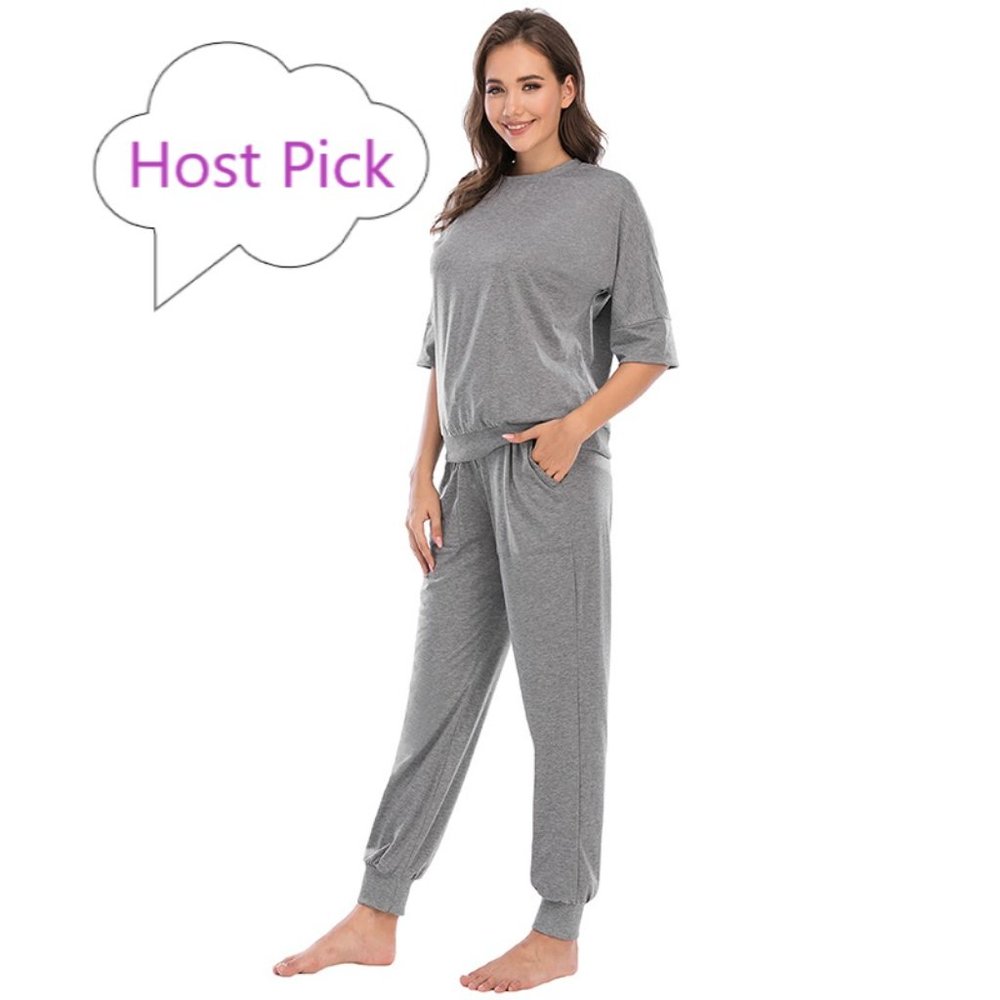 Active 2 piece Loungewear Set Matching top & bottom
